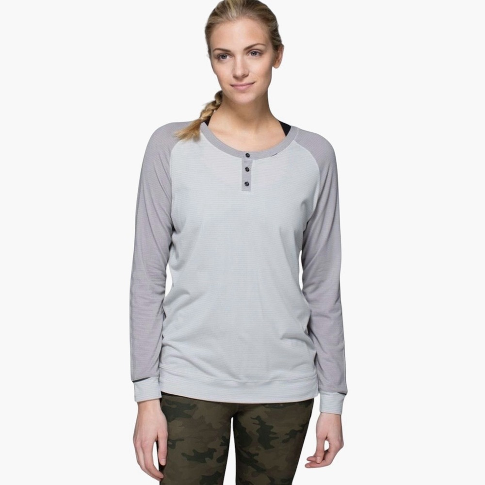 Lululemon Runamuck Henley Striped Gray Long Sleeve T-Shirt Womens 12 Lounge Gym